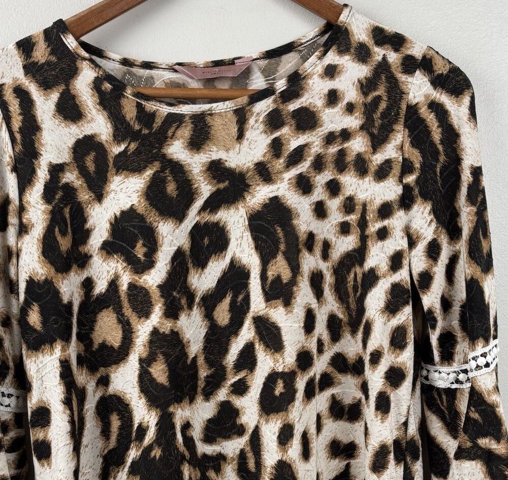 Amana Leopard print Women Small Top Animal Print Flare Long Sleeve Blouse